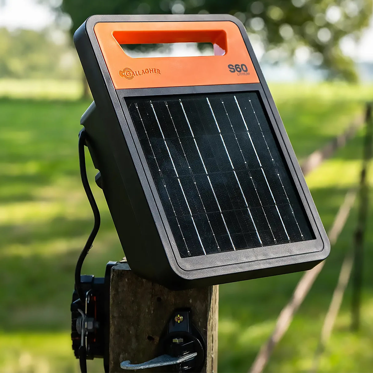 Gallagher S60li Solar Electric Fence Energizer With Lithium Battery