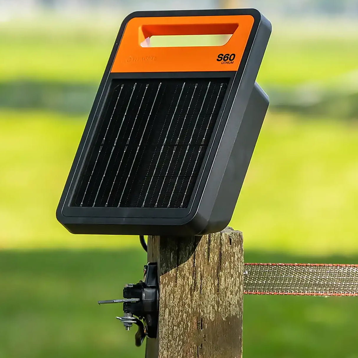 Gallagher S60li Solar Electric Fence Energizer With Lithium Battery