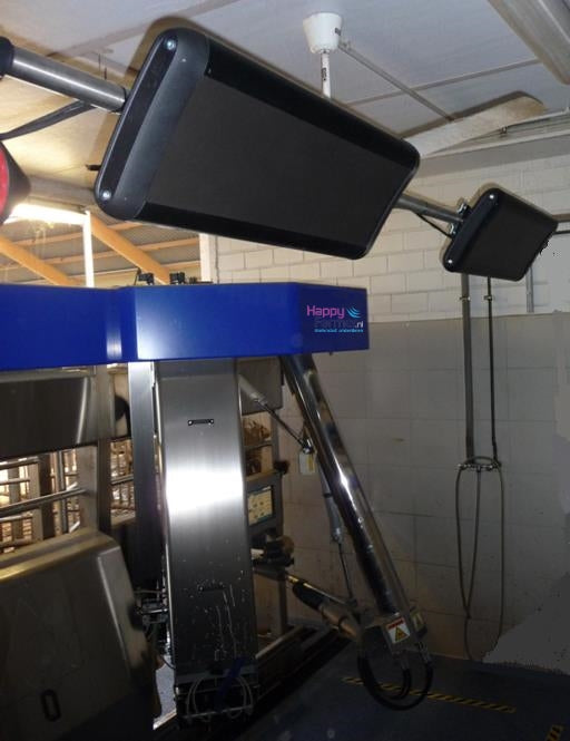 Varmigo infrared heating - Milking robot,  and Milking parlour