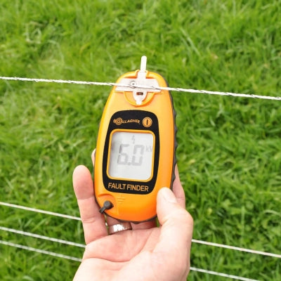 Fault detector for electric fencing